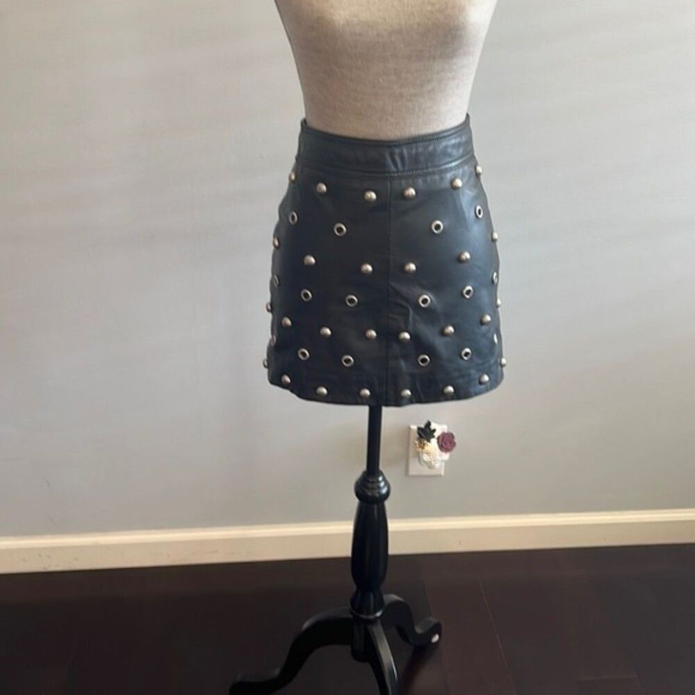 TOPSHOP Stud & Grommet Leather Miniskirt size 2. Excellent condition.